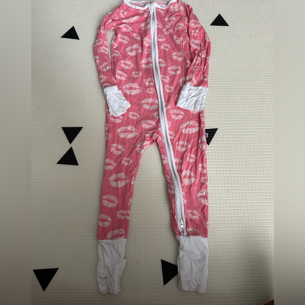 Little sleepies 12-18 months